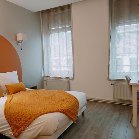 Le Royal Hotel Saint-Pol-sur-Ternoise エクステリア 写真