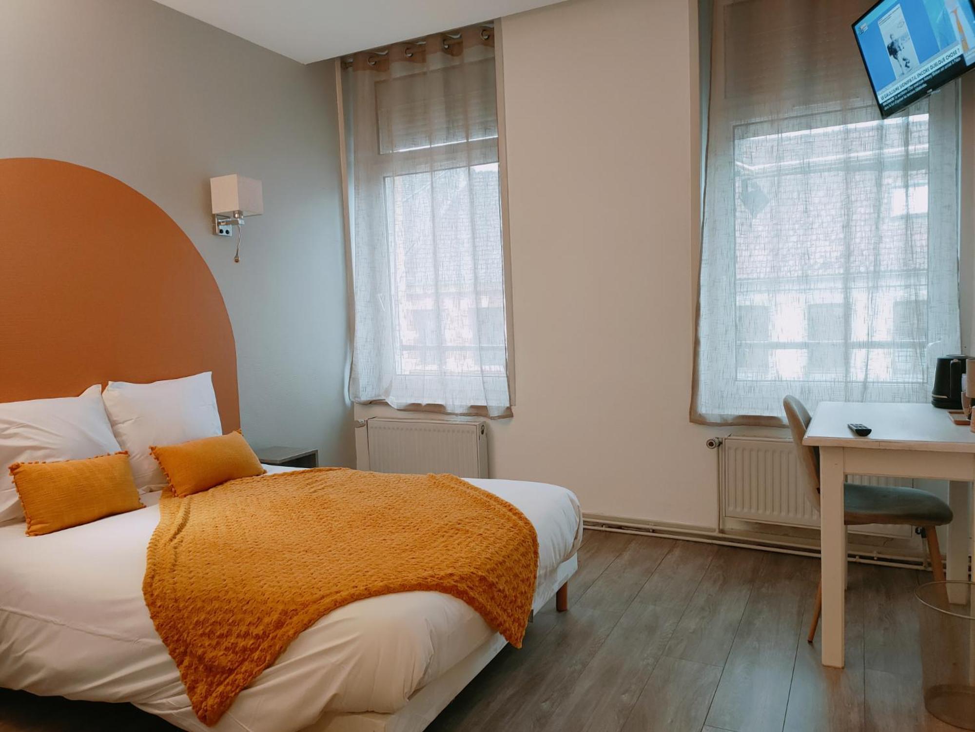 Le Royal Hotel Saint-Pol-sur-Ternoise エクステリア 写真