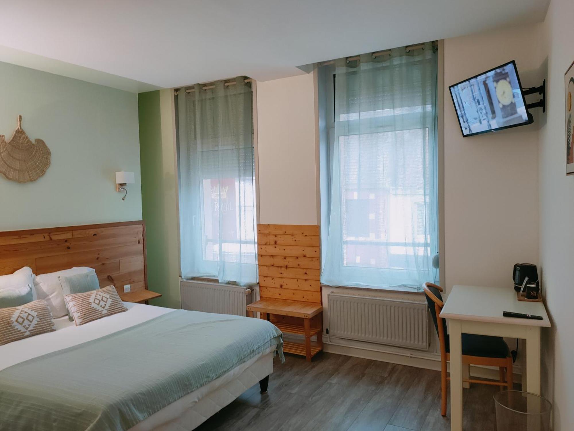 Le Royal Hotel Saint-Pol-sur-Ternoise エクステリア 写真