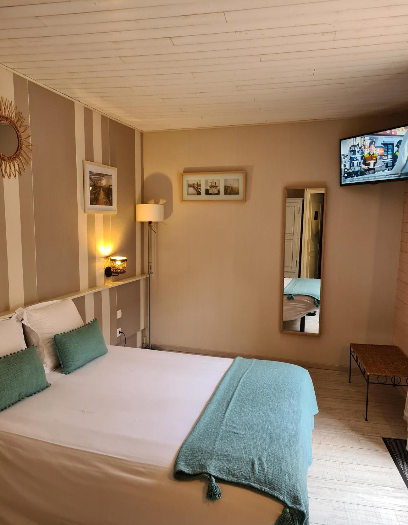 Le Royal Hotel Saint-Pol-sur-Ternoise エクステリア 写真