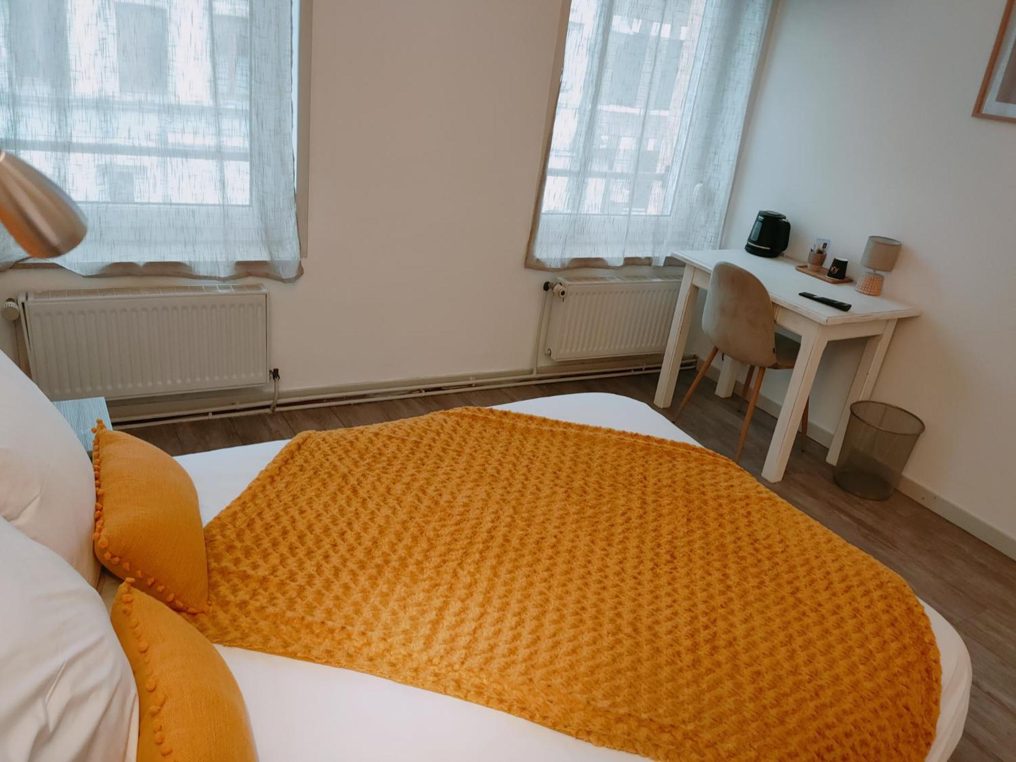 Le Royal Hotel Saint-Pol-sur-Ternoise エクステリア 写真