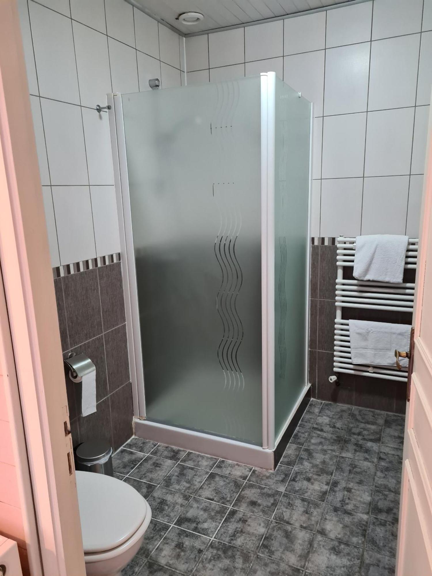 Le Royal Hotel Saint-Pol-sur-Ternoise エクステリア 写真