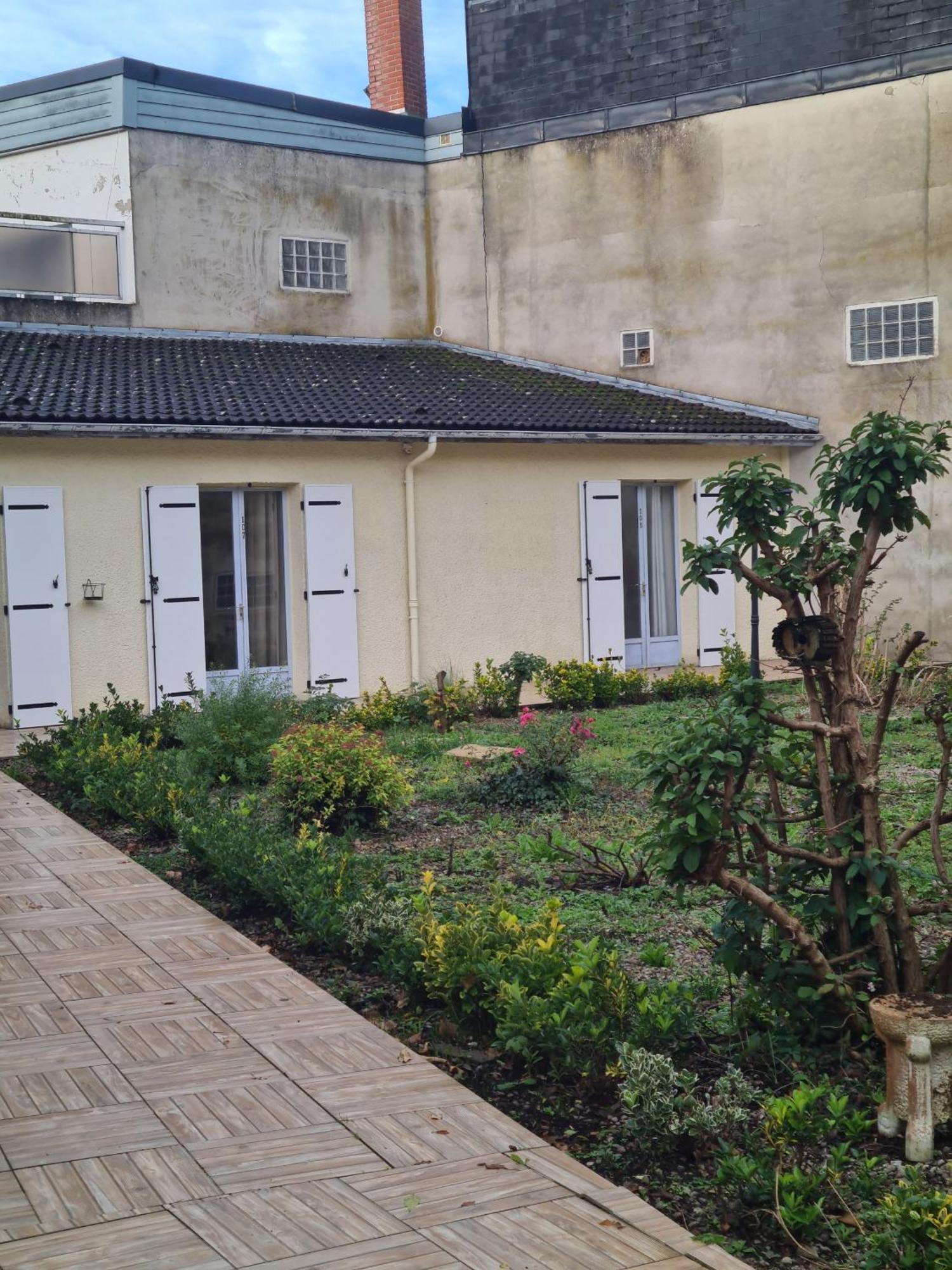 Le Royal Hotel Saint-Pol-sur-Ternoise エクステリア 写真